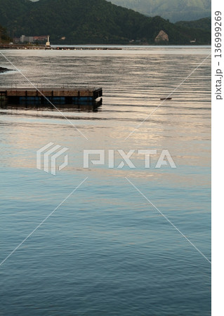 艶のある海 136999269