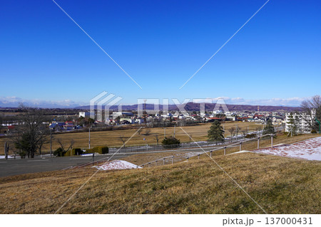 いけだワイン城のあたりから見る池田町の町並み いけだワイン城のあたりから見る池田町の町並み 137000431