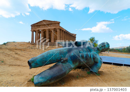 Agrigento site with ancient greek ruins, Sicily Agrigento site with ancient greek ruins, Sicily 137001403