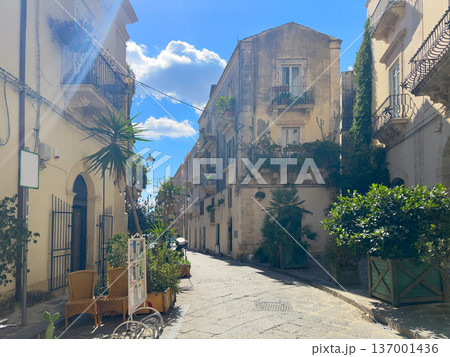 Syracuse old town, Sicily Italy Syracuse old town, Sicily Italy 137001436