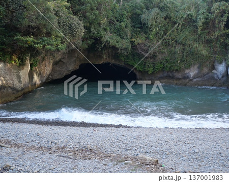 西伊豆　天窓洞 137001983