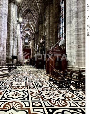 ミラノ大聖堂 ミラノ大聖堂 137005932