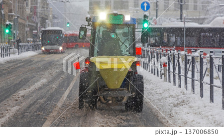 Salt Spreader Street Salt Spreader Street 137006850