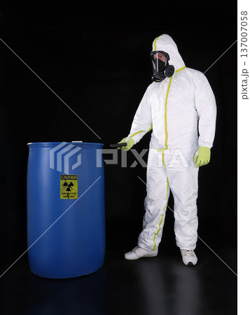 Radioactive substance 137007058