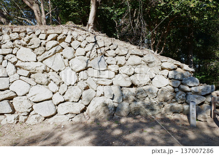 愛知県豊橋市　吉田城址・裏御門跡 137007286