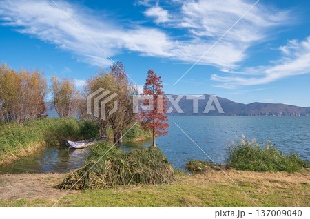 Erhai Lake Landscape With Autumn Colors And Natural Beauty. Erhai Lake Landscape With Autumn Colors And Natural Beauty. 137009040