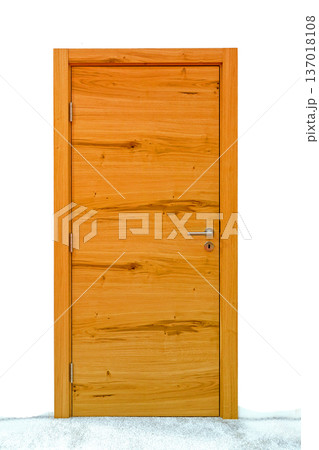 Closed brown wooden door Closed brown wooden door 137018108