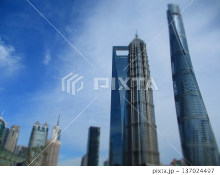 中国 上海 3タワー ジオラマ風 中国 上海 3タワー ジオラマ風 137024497