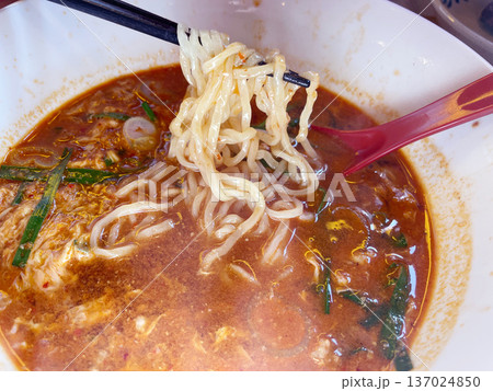 担々麺のつけめん ピリ辛ゴマスープの中華麺 担々麺のつけめん ピリ辛ゴマスープの中華麺 137024850