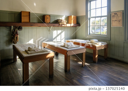 明治時代の兵舎の居室 137025140