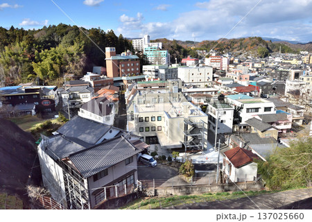 福島県いわき市湯本温泉の温泉宿街 福島県いわき市湯本温泉の温泉宿街 137025660