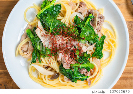 菜の花と豚肉の和風パスタ 菜の花と豚肉の和風パスタ 137025679