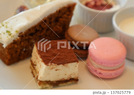 おいしいケーキバイキング おいしいケーキバイキング 137025779