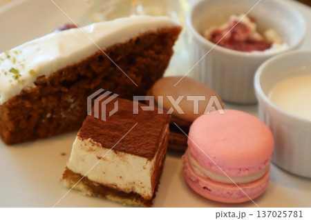 おいしいケーキバイキング おいしいケーキバイキング 137025781