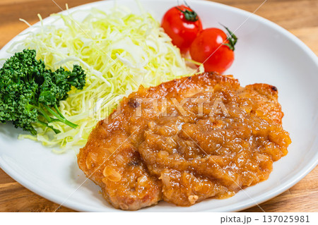 ポークジンジャー 137025981