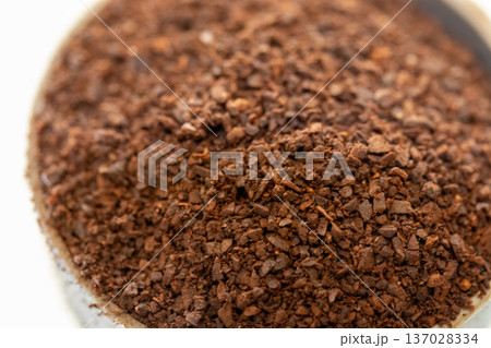 コーヒーの粉の質感 コーヒーの粉の質感 137028334
