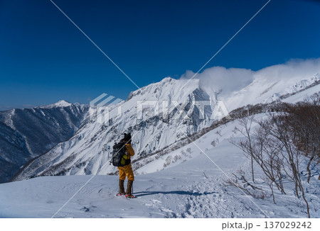 冬の谷川岳冬山登山 冬の谷川岳冬山登山 137029242