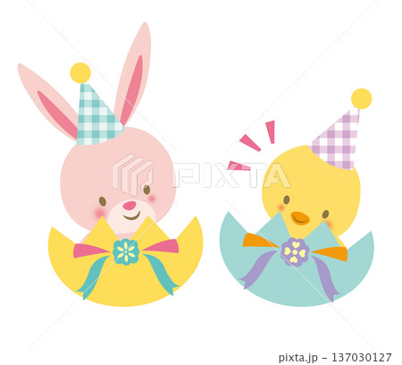 卵から顔を出すうさぎとひよこ 卵から顔を出すうさぎとひよこ 137030127