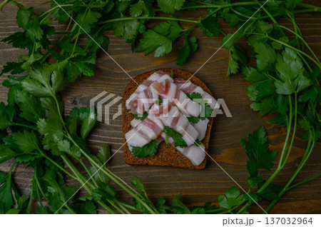 Christmas Tree Lard Sandwich on Wood with Parsley Decoration 137032964