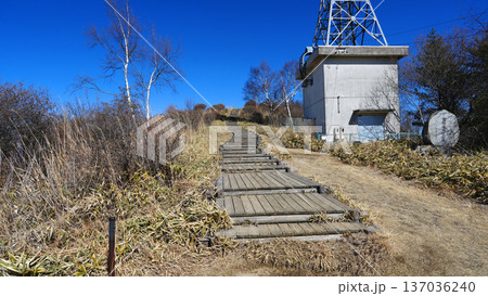陣馬形山 山頂の風景 陣馬形山 山頂の風景 137036240