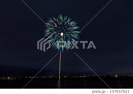 江戸川花火大会　関東 137037021