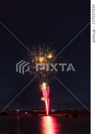 江戸川花火大会　関東 137037039