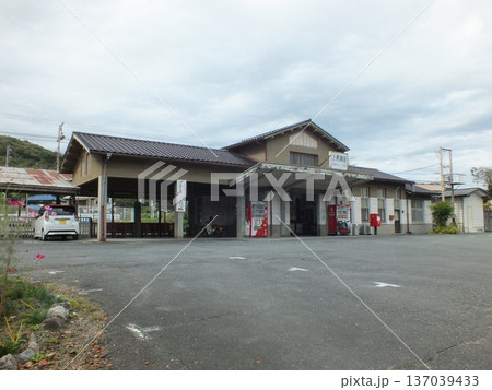 上長瀞駅駅舎 137039433