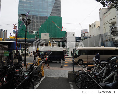 渋谷駅前の旧景観を記録した再開発前の街並み写真 137040014