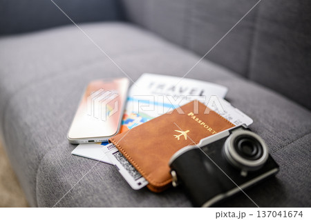 旅行準備アイテム集合 137041674