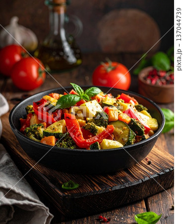 vegetable salad with tomatoes vegetable salad with tomatoes 137044739