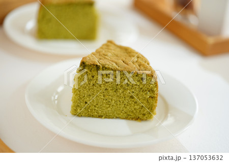 スポンジケーキ 137053632