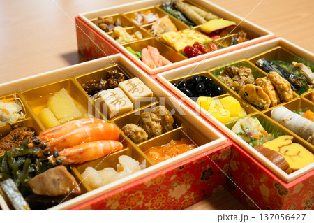 お節料理 137056427
