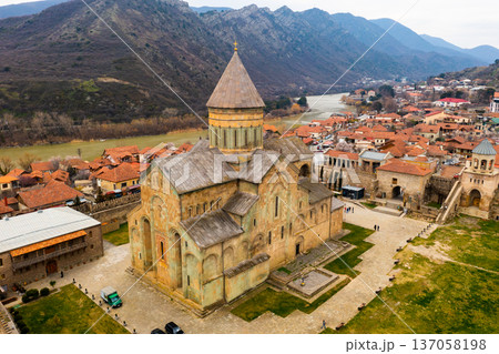 Aerial view of Georgian city of Mtskheta overlooking Svetitskhoveli Cathedral 137058198