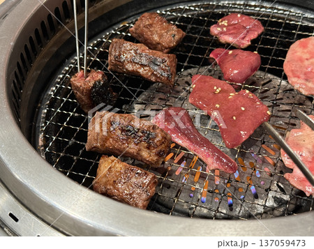 ちょっと焦げた！けど美味しいのが焼肉！ 137059473
