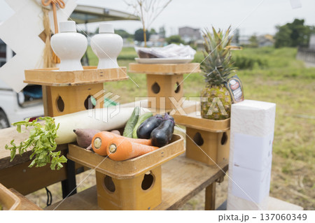 地鎮祭の祭壇　地鎮祭イメージ　 137060349