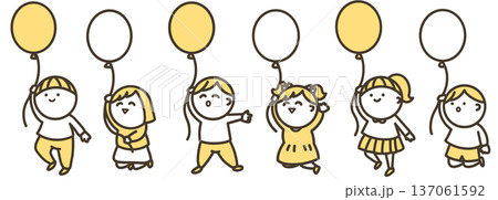 風船を持って飛ぶ子供たち 137061592