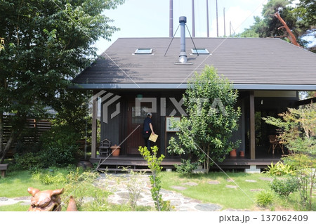 ログハウス 137062409