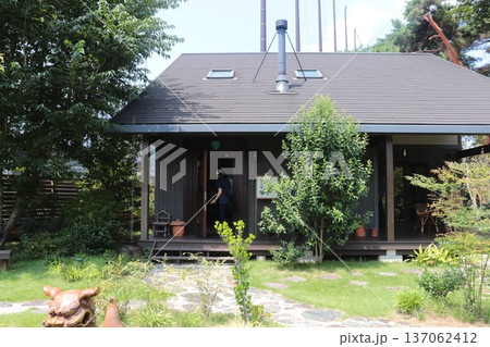 ログハウス 137062412