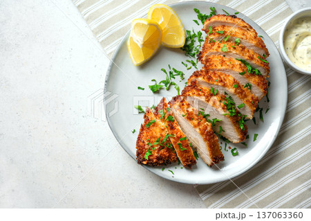 Crispy breaded chicken breast, panko chicken 137063360