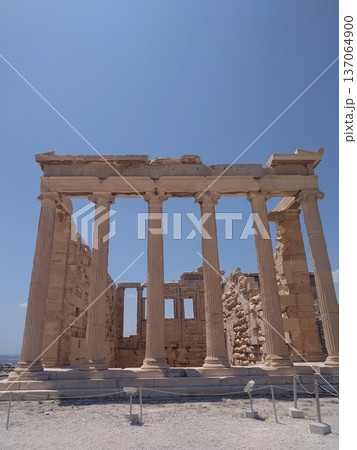 Erechtheion Temple Side View On Acropolis Athens Greece Erechtheion Temple Side View On Acropolis Athens Greece 137064900