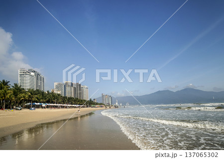 view of my khe beach tourist area in danang vietnam on sunny day view of my khe beach tourist area in danang vietnam on sunny day 137065302