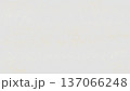 金箔散らしのある和風の背景素材（灰梅） 137066248