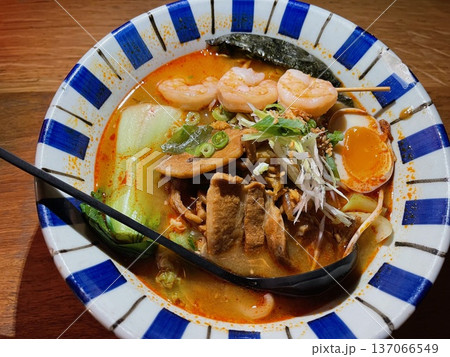 Japanese Ramen Noodle Soup in Bowl 137066549