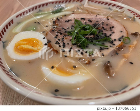 Japanese Ramen Noodle Soup in Bowl 137066553
