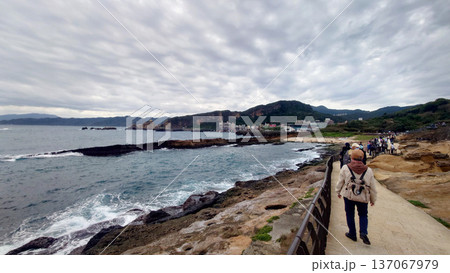 Yehliu Geopark Coastal Walk in Taiwan Yehliu Geopark Coastal Walk in Taiwan 137067979
