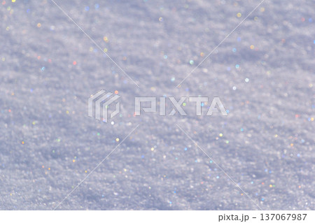 積雪　キラキラ　七彩雪 137067987