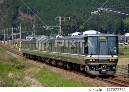 福知山線を走る223系丹波路快速4両 福知山線を走る223系丹波路快速4両 137077763