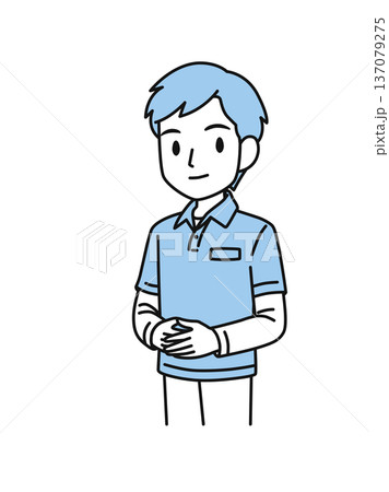 両手を前で組んでかしこまるポロシャツを着た介護職の男性のイラスト素材 137079275