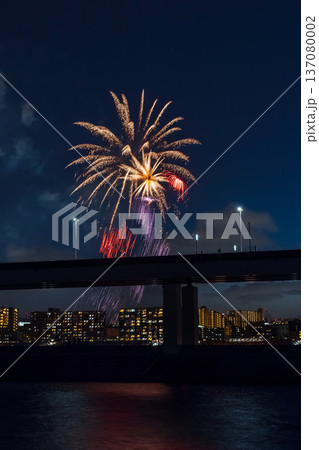 江東花火大会　東京都 137080002