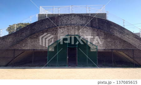 掩体壕　掩体壕跡　戦争遺構  (長崎県大村市／下原口公園) 137085615